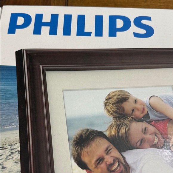 Philips Digital Photo Frame - Dark Brown 10.4” - Picture 4 of 16